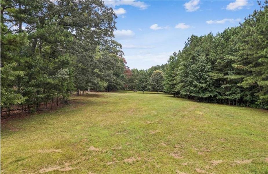 Natural landscape and outdoor views near in Cumming (Image 10). Natural landscape and outdoor views near in Cumming (Image 10).