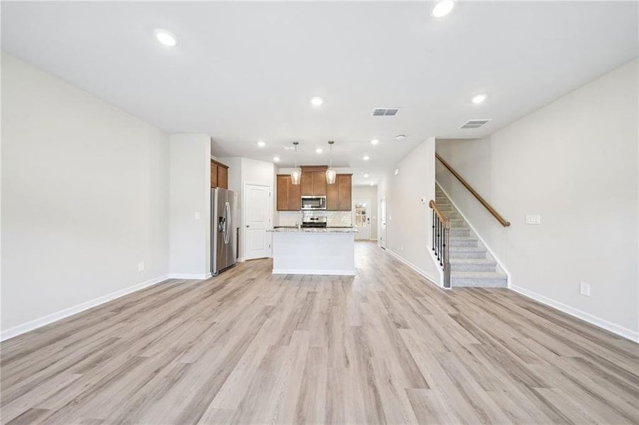 Spacious, unfurnished interior of a new home in Brooks Lake, Loganville (Image 28). Spacious, unfurnished interior of a new home in Brooks Lake, Loganville (Image 28).