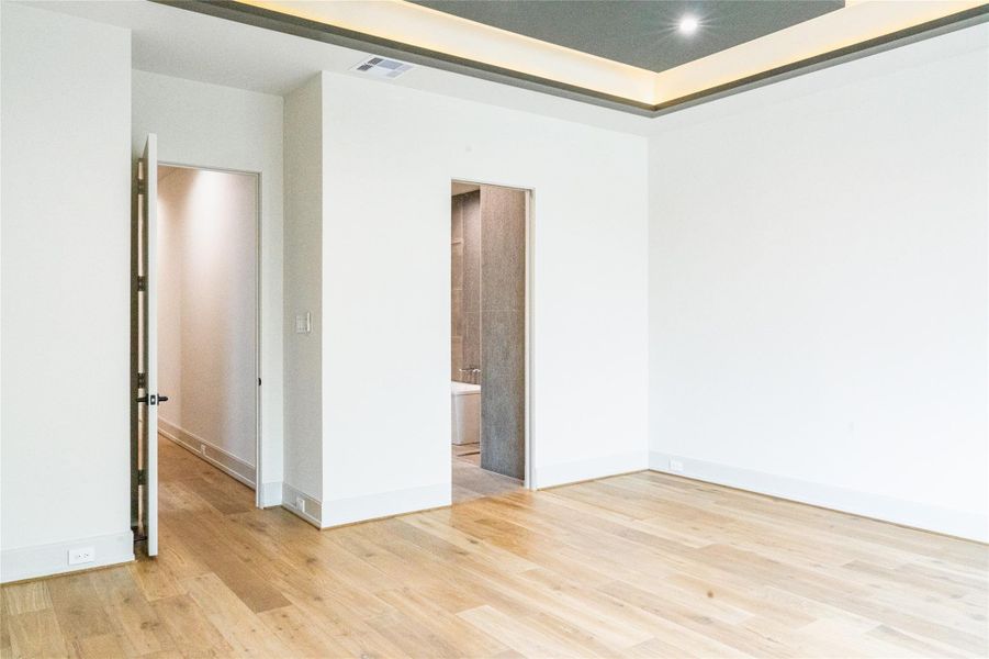 Spacious, unfurnished interior of a new home in , Houston (Image 40). Spacious, unfurnished interior of a new home in , Houston (Image 40).