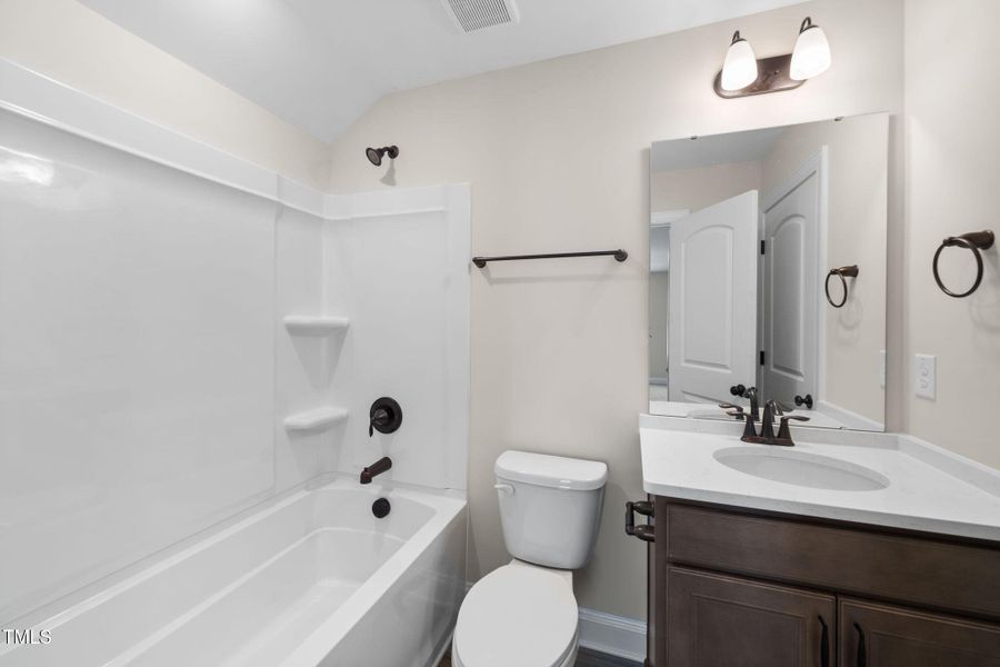 43-web-or-mls-DSC_9258 43-web-or-mls-DSC_9258