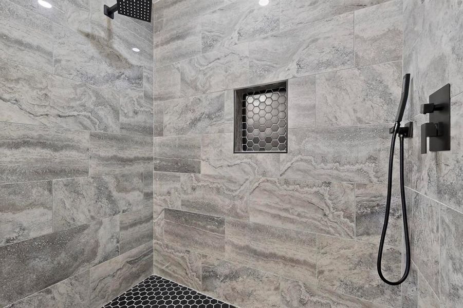Close-up of interior finishes inside a home in , Seagoville (Image 18).