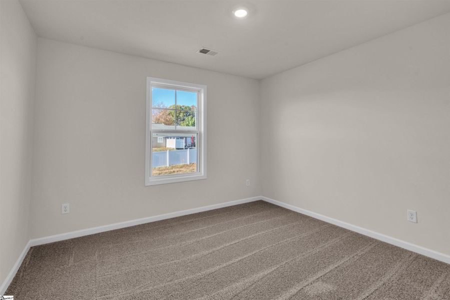 Spacious, unfurnished interior of a new home in Halton Oaks, Spartanburg (Image 19).