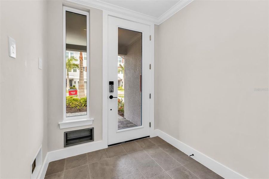 Spacious, unfurnished interior of a new home in , Punta Gorda (Image 26).