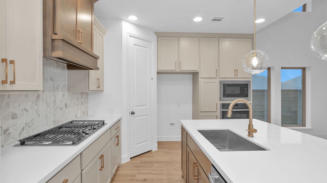 Furnished interior view inside a new home in Legacy 50', League City (Image 7).