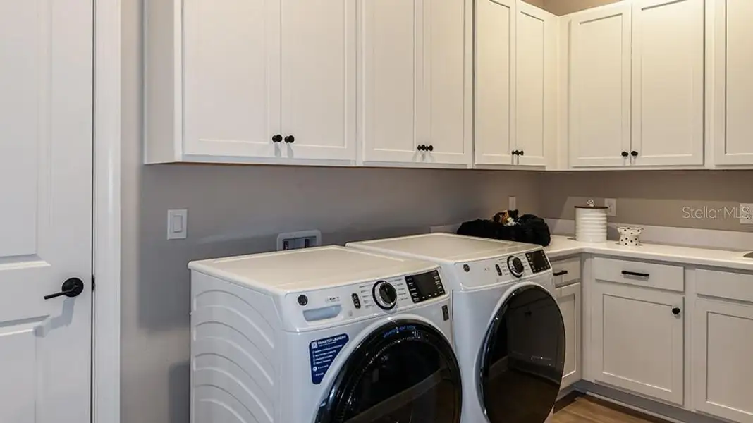 Close-up of interior finishes inside a home in Esplanade at Westview, Kissimmee (Image 20). Close-up of interior finishes inside a home in Esplanade at Westview, Kissimmee (Image 20).