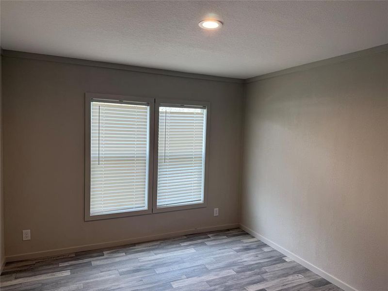Spacious, unfurnished interior of a new home in , Whitesboro (Image 9).