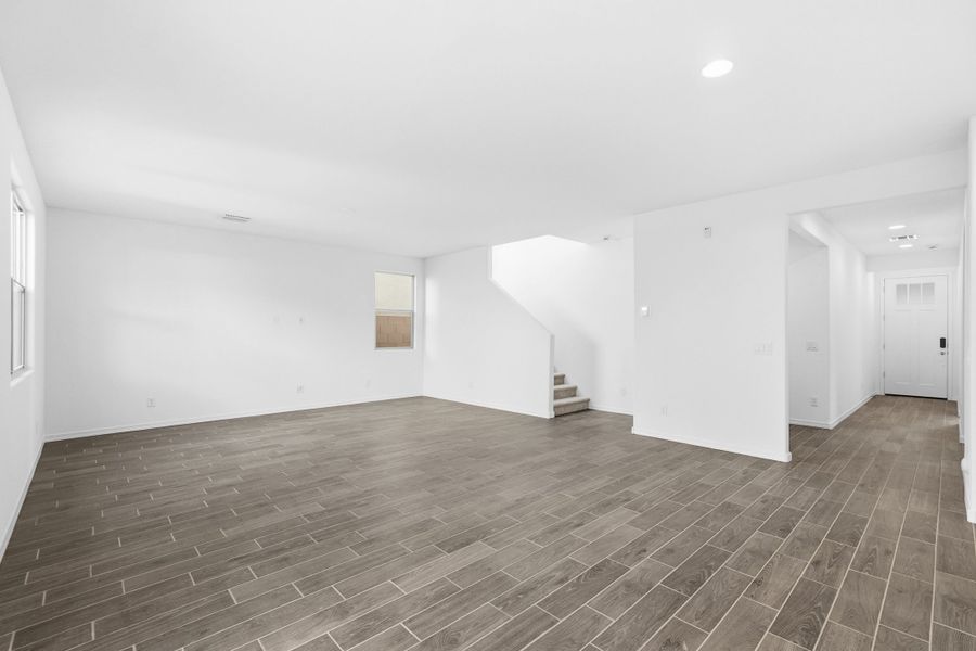 Spacious, unfurnished interior of a new home in Artisan at Asante, Surprise (Image 13).