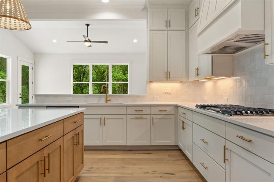 Furnished interior view inside a new home in White Post on Lake Lanier, Gainesville (Image 6).