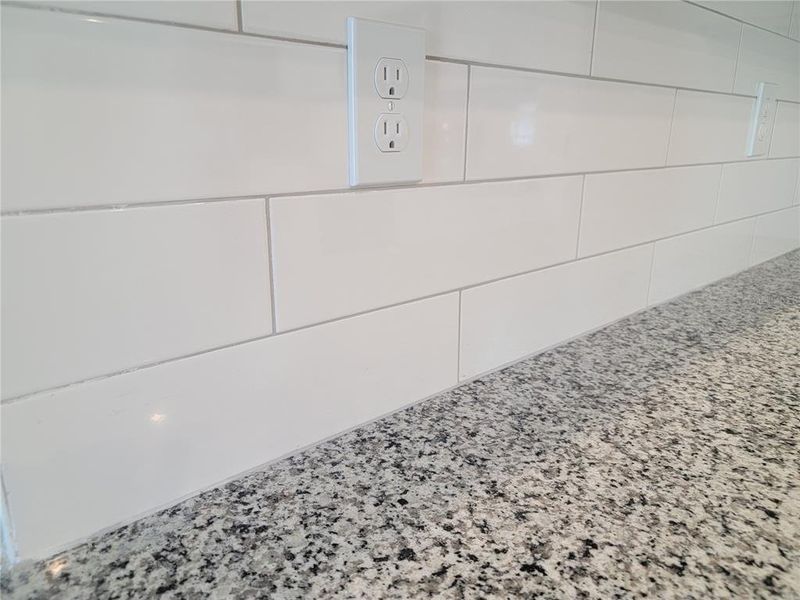 TILE BACKSPLASH