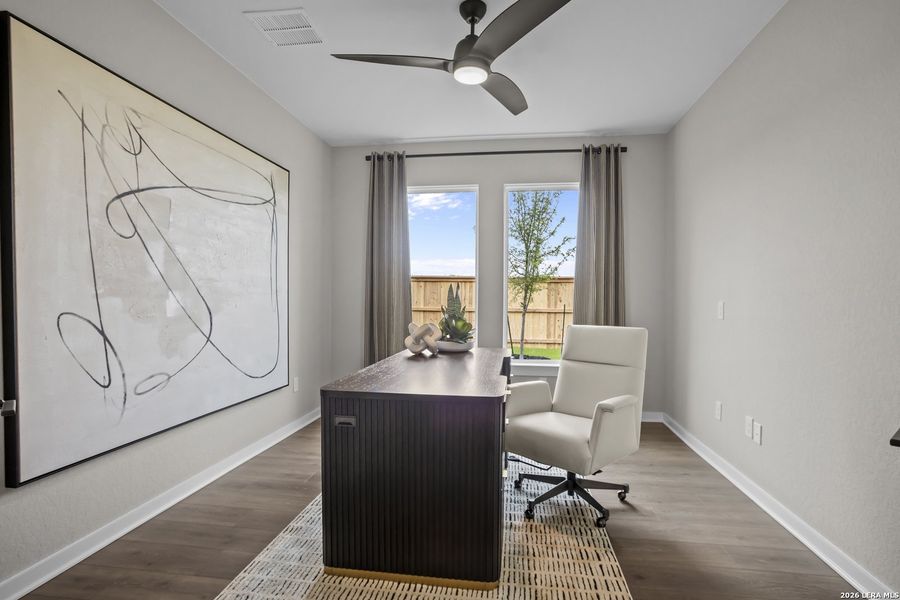 Furnished interior view inside a new home in The Parklands, Schertz (Image 8). Furnished interior view inside a new home in The Parklands, Schertz (Image 8).