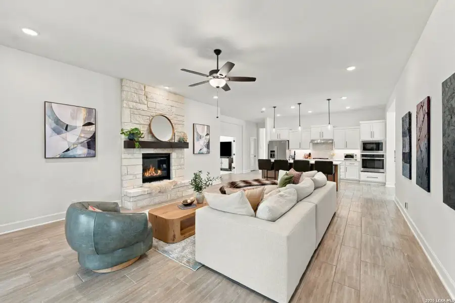 Furnished interior view inside a new home in Front Gate at Fair Oaks Ranch 70, Fair Oaks Ranch (Image 34). Furnished interior view inside a new home in Front Gate at Fair Oaks Ranch 70, Fair Oaks Ranch (Image 34).