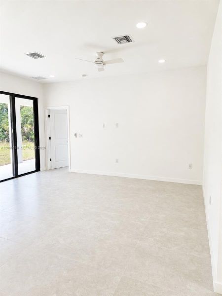 Spacious, unfurnished interior of a new home in , Lehigh Acres (Image 21). Spacious, unfurnished interior of a new home in , Lehigh Acres (Image 21).
