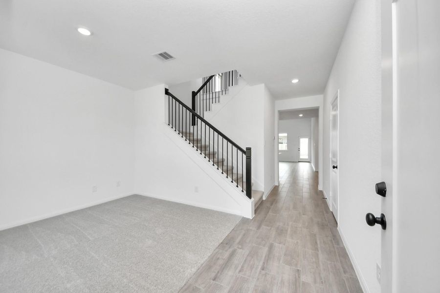 Spacious, unfurnished interior of a new home in 45' Traditional Homes at Elyson, Katy (Image 12).