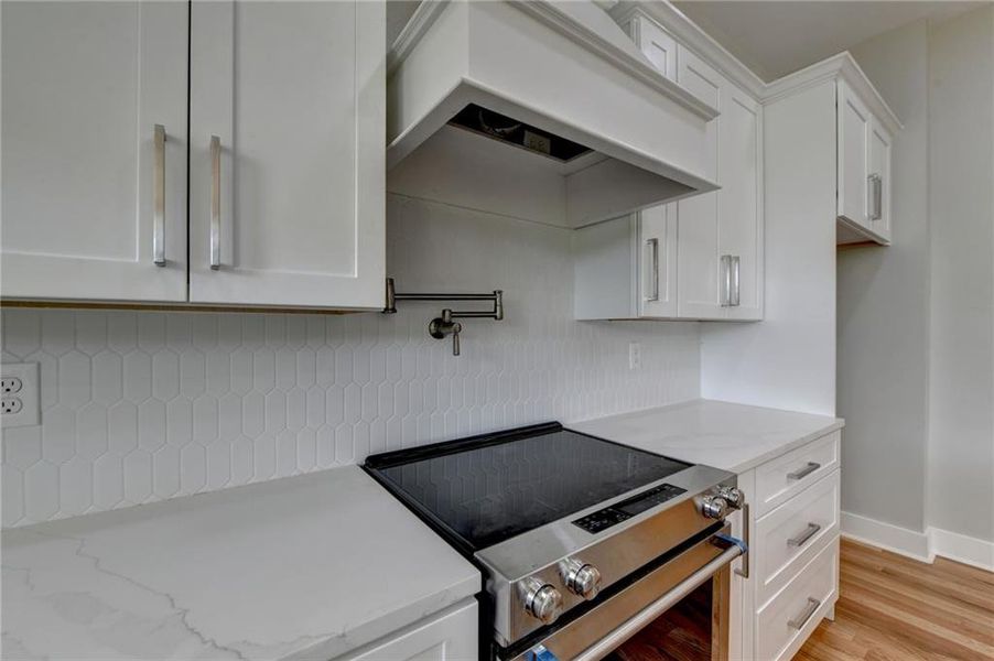 Image 57 of a home in .