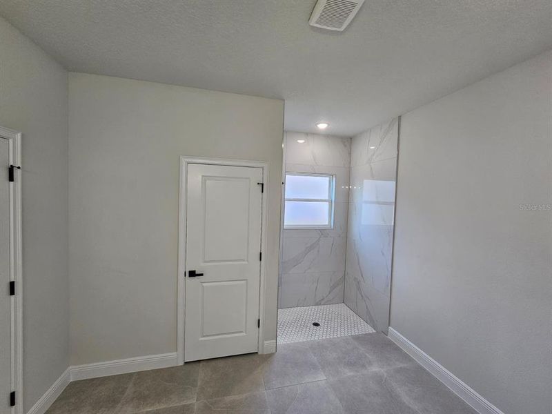 Spacious, unfurnished interior of a new home in , Ocala (Image 19). Spacious, unfurnished interior of a new home in , Ocala (Image 19).