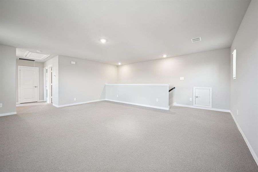 Spacious, unfurnished interior of a new home in Eastridge - Signature Series, McKinney (Image 19). Spacious, unfurnished interior of a new home in Eastridge - Signature Series, McKinney (Image 19).