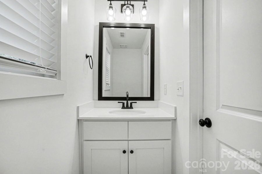 Image 25 of a home in .