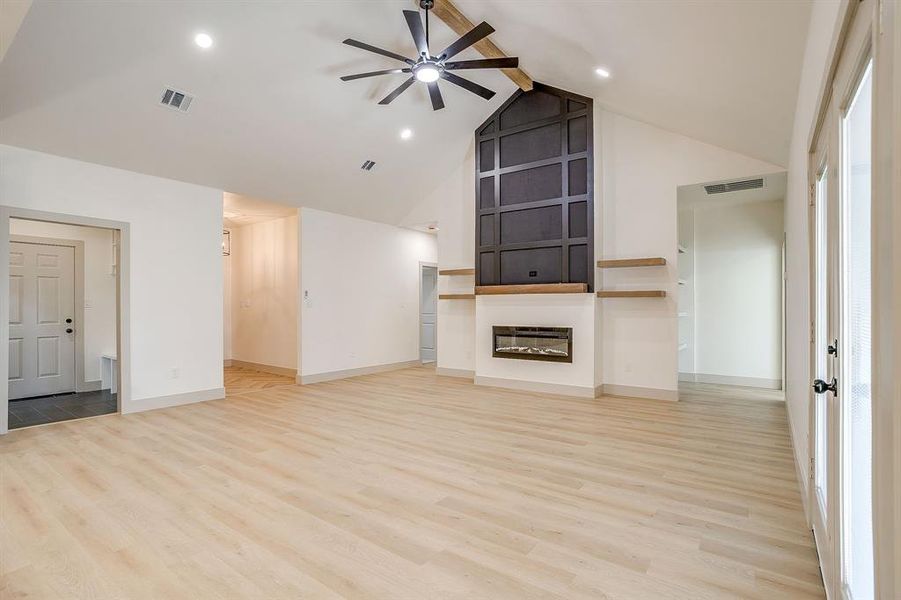 Spacious, unfurnished interior of a new home in , Runaway Bay (Image 38). Spacious, unfurnished interior of a new home in , Runaway Bay (Image 38).