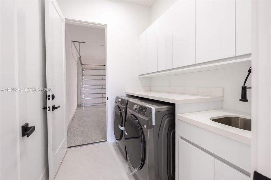 Furnished interior view inside a new home in , Cape Coral (Image 11).