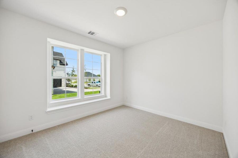 Spacious, unfurnished interior of a new home in Somerset Park, Rockwall (Image 33). Spacious, unfurnished interior of a new home in Somerset Park, Rockwall (Image 33).
