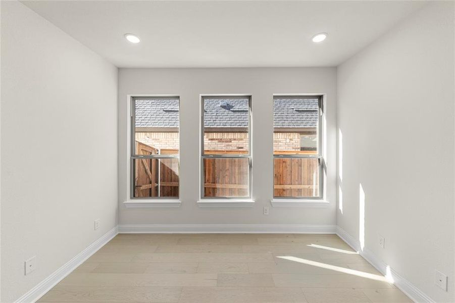 Spacious, unfurnished interior of a new home in Hillside Village, Celina (Image 18).