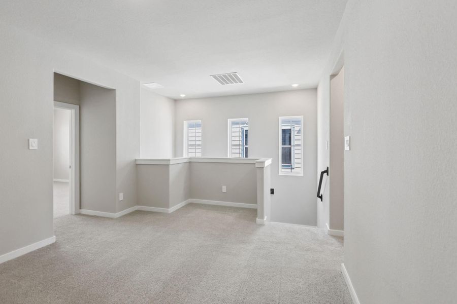 Spacious, unfurnished interior of a new home in Kemah Crossing - City Series, Kemah (Image 24). Spacious, unfurnished interior of a new home in Kemah Crossing - City Series, Kemah (Image 24).