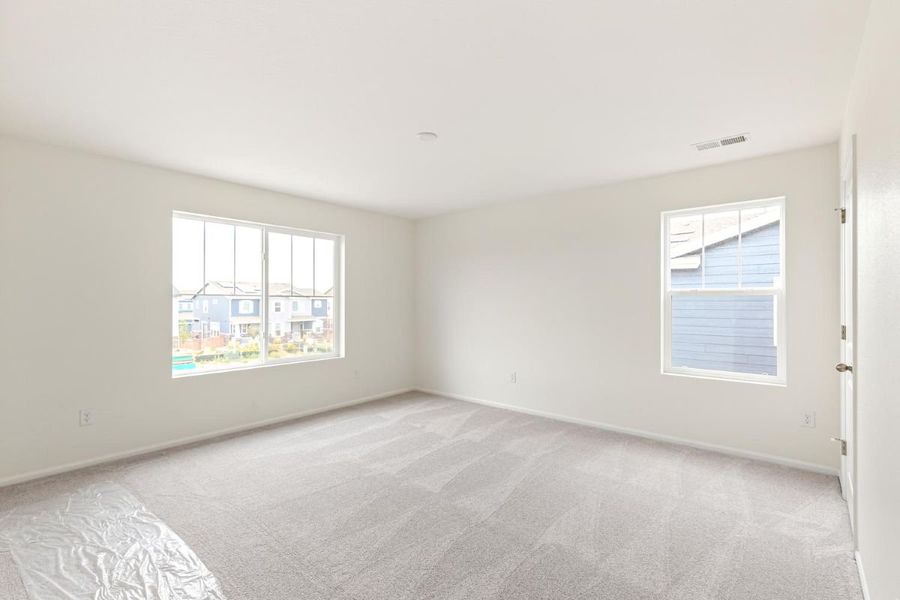 Spacious, unfurnished interior of a new home in Painted Prairie Villas, Aurora (Image 17). Spacious, unfurnished interior of a new home in Painted Prairie Villas, Aurora (Image 17).