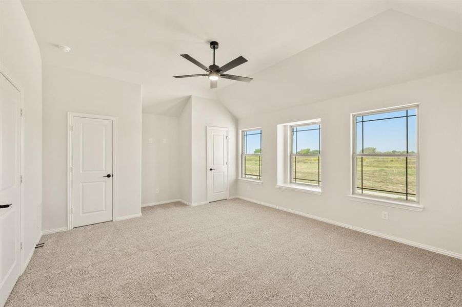 Spacious, unfurnished interior of a new home in Stone River Glen 60s, Royse City (Image 33). Spacious, unfurnished interior of a new home in Stone River Glen 60s, Royse City (Image 33).