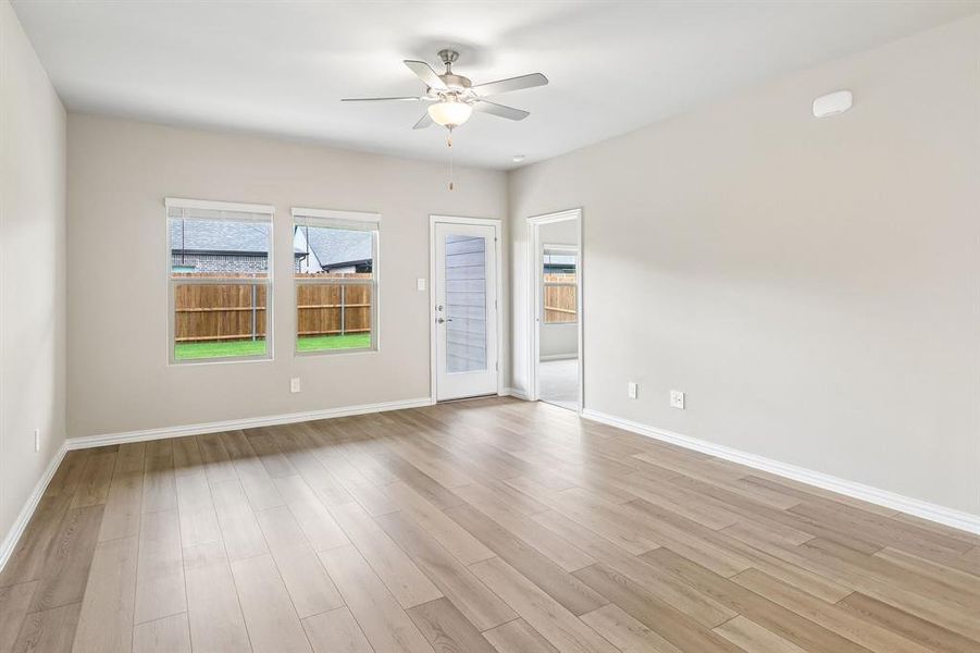 Spacious, unfurnished interior of a new home in Southridge - Spring Series, Princeton (Image 15).