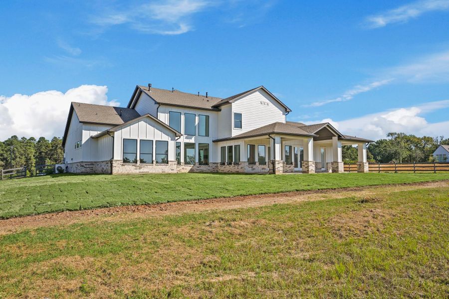 Image 11 of a home in Bentwood Farms.