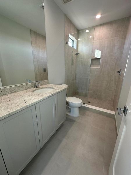 Image 28 of a home in Coral Isles at Avenir.