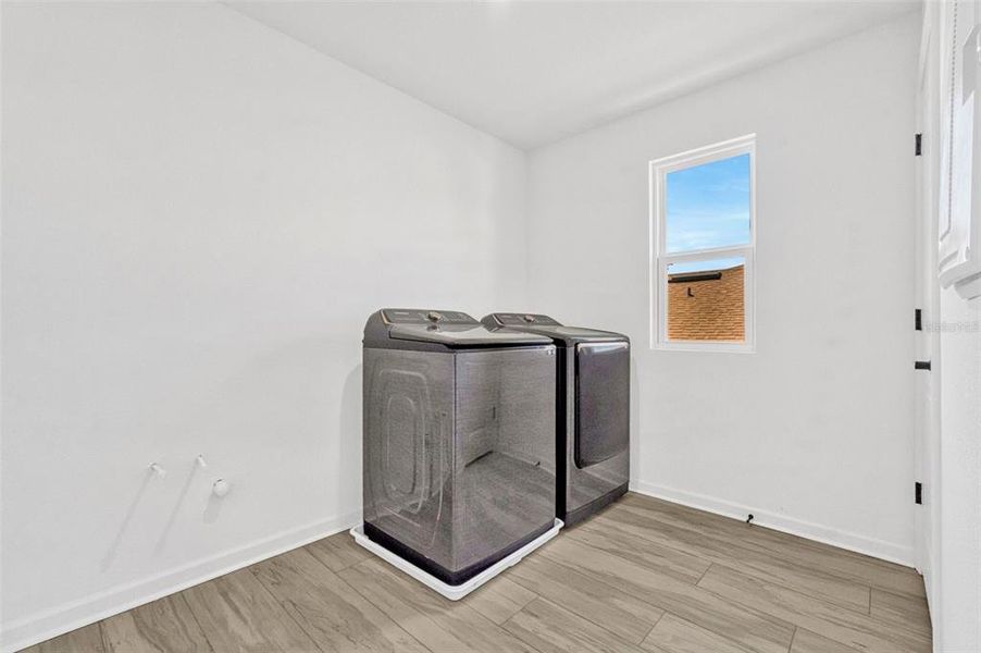 Image 33 of a home in . Image 33 of a home in .