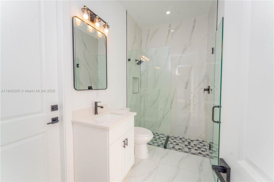 Furnished interior view inside a new home in , Lehigh Acres (Image 6). Furnished interior view inside a new home in , Lehigh Acres (Image 6).