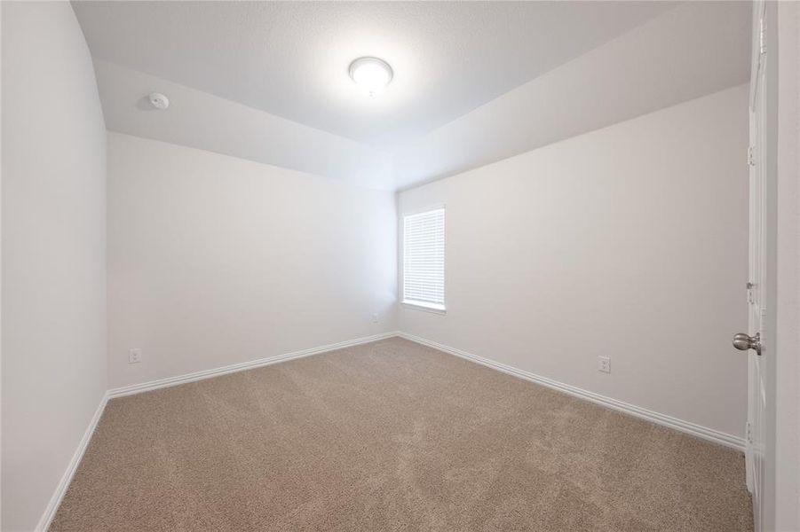 Spacious, unfurnished interior of a new home in Lake Pointe: Lake Pointe at Paloma Creek, Little Elm (Image 12). Spacious, unfurnished interior of a new home in Lake Pointe: Lake Pointe at Paloma Creek, Little Elm (Image 12).