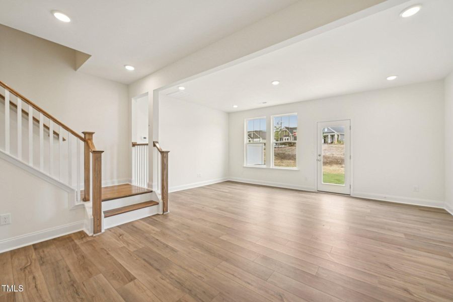 2-web-or-mls-Kensley Grv Ln-S1207-002