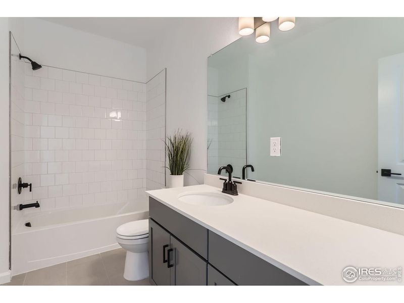 Furnished interior view inside a new home in Country Club Reserve, Fort Collins (Image 13). Furnished interior view inside a new home in Country Club Reserve, Fort Collins (Image 13).