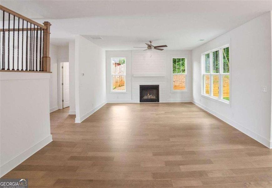 Spacious, unfurnished interior of a new home in The Villages at Whites Mill, Decatur (Image 11).