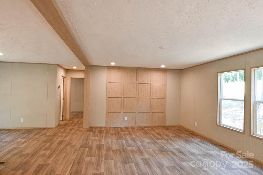 Spacious, unfurnished interior of a new home in , Clover (Image 22).