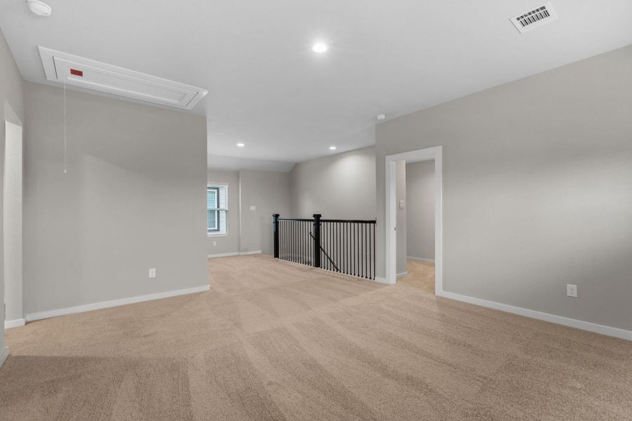 Spacious, unfurnished interior of a new home in Cypresswood Landing, Humble (Image 30).