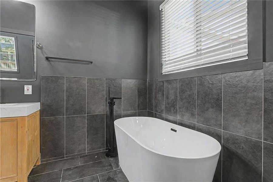 Image 48 of a home in .
