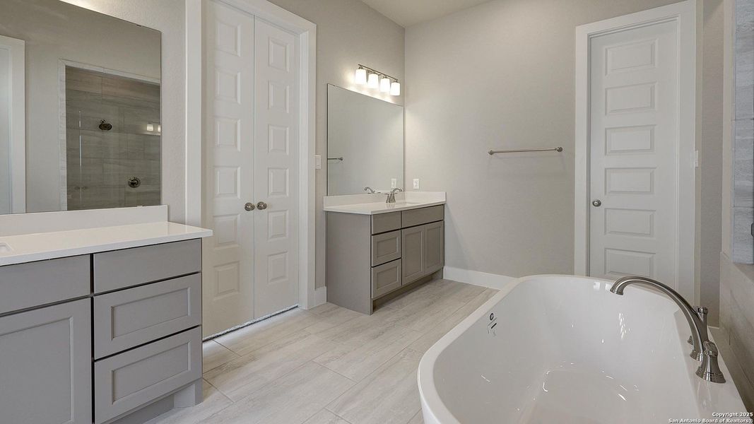 Furnished interior view inside a new home in Haby Hill 60', San Antonio (Image 13).