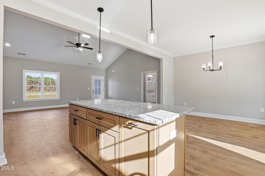 13-363 Paul Hare Rd-13