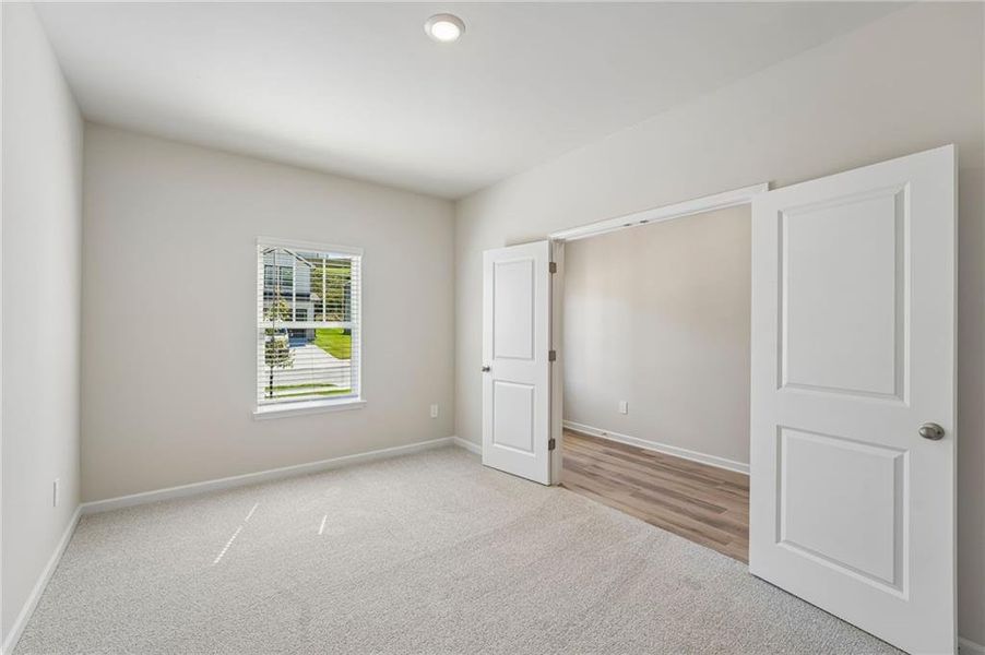 Spacious, unfurnished interior of a new home in Ivey Township, Dallas (Image 33).