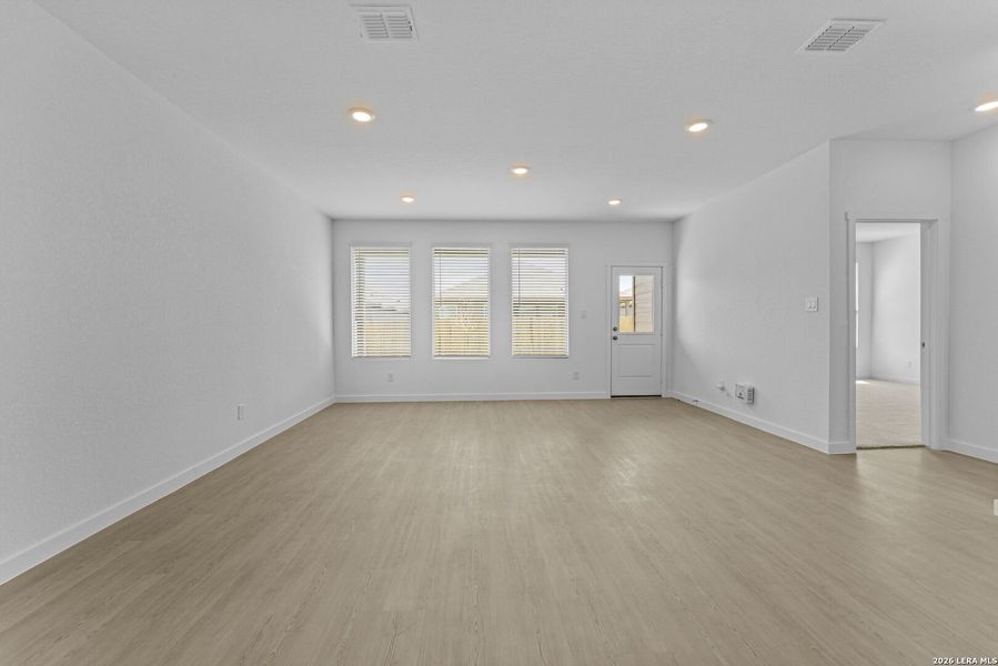 Spacious, unfurnished interior of a new home in Hightop Ridge, Converse (Image 11).
