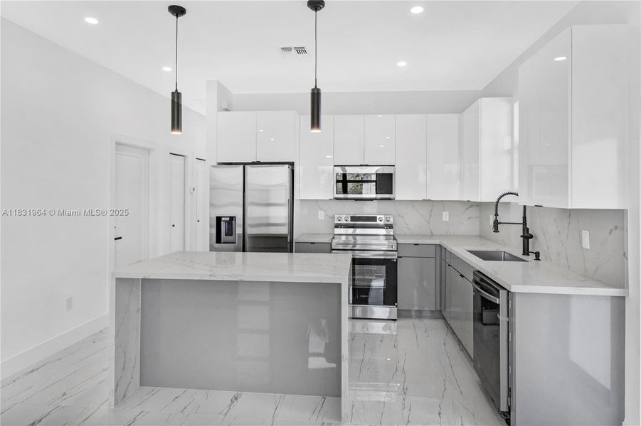 Furnished interior view inside a new home in , Lehigh Acres (Image 9).