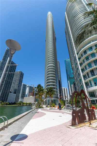 Condo located in Miami, FL showcasing its design and architecture (Image 31). Condo located in Miami, FL showcasing its design and architecture (Image 31).