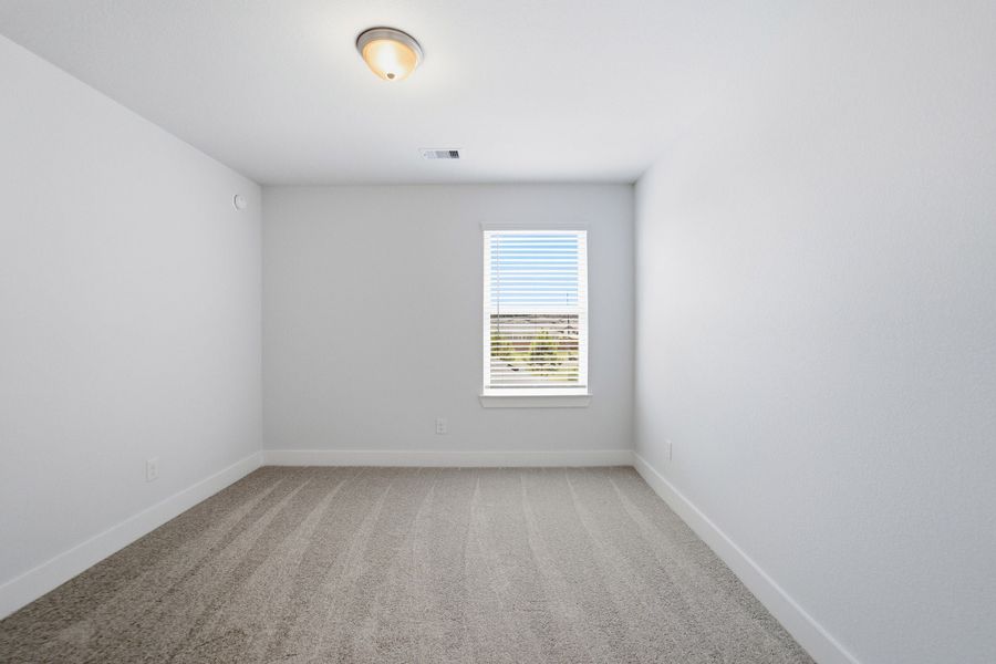 Spacious, unfurnished interior of a new home in Magnolia Springs, Montgomery (Image 31).