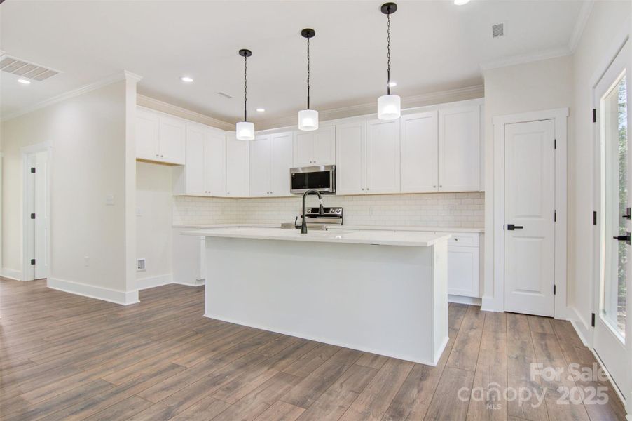 Image 30 of a home in .