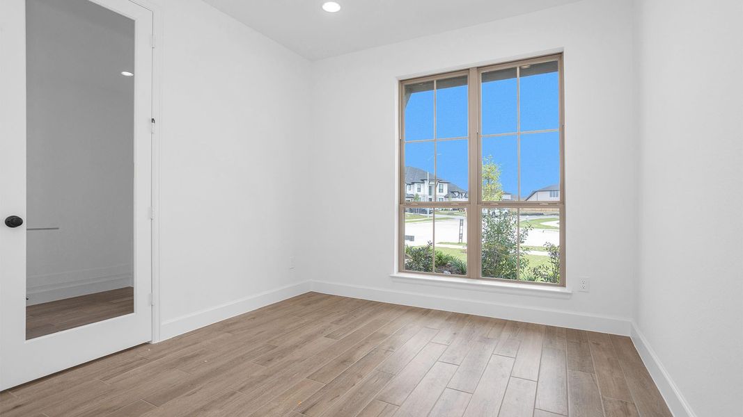 Spacious, unfurnished interior of a new home in StoneCreek Estates, Richmond (Image 10).