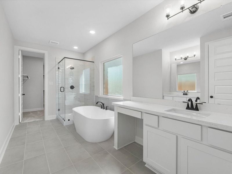 Furnished interior view inside a new home in Sienna, Missouri City (Image 6).